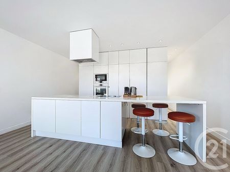 Location Appartement 3 pièces 84m² NICE 06000 - Photo 3