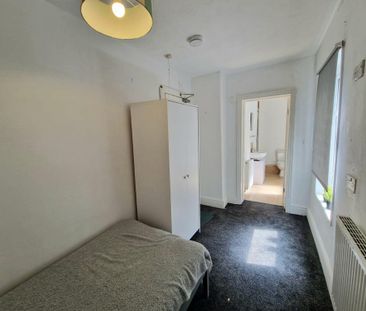 House share to rent - Photo 1