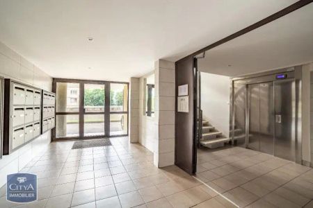 Appartement à louer 1 pièce 27.6m² - Photo 2