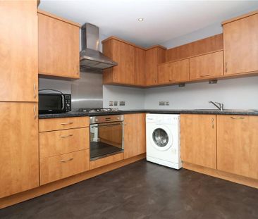 2 bedroom apartment to rent - Photo 3