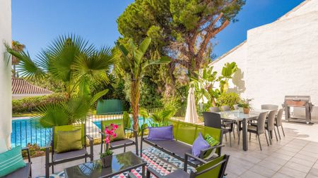 4 bedroom luxury Villa for rent in Puerto Banus, Spain - Photo 3