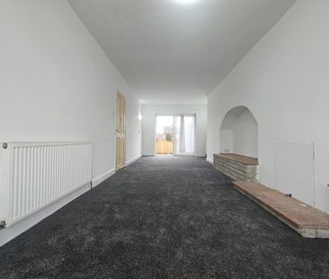 3 bedroom house to rent - Photo 3