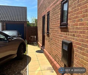 3 bedroom detached house to rent - Photo 3