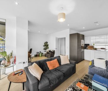 River Gardens Walk Greenwich SE10 - Photo 1