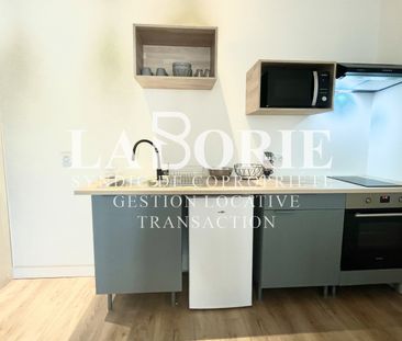 Location Appartement 1 pièce 27m² BAGNOLS SUR CEZE 30200 - Photo 2