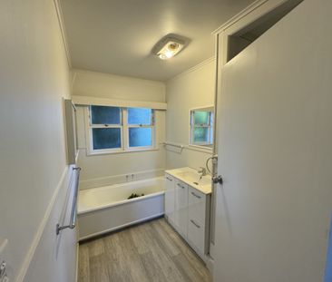 59 Christmas Road, Manurewa, Auckland - Photo 2