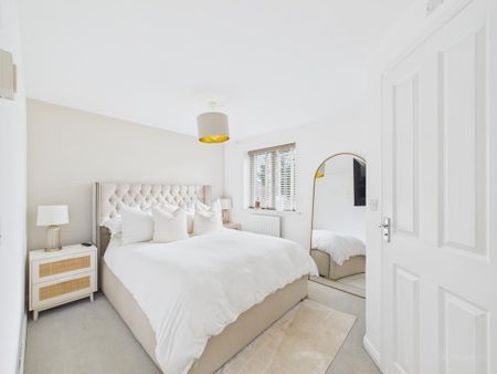 3 bedroom semi-detached house to rent - Photo 5