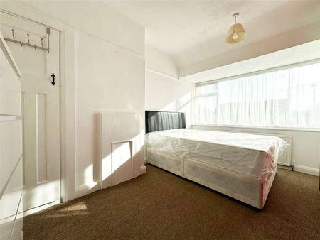 Hiliary Gardens, Stanmore, Middlesex, HA7 - Photo 5