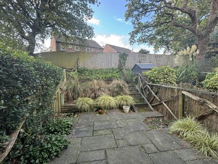 2 bedroom semi-detached house to rent - Photo 5