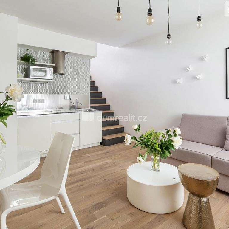 Pronájem bytu 2+kk 55 m2 - Fotografie 1