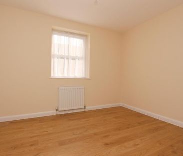 2 bedroom maisonette to rent - Photo 3