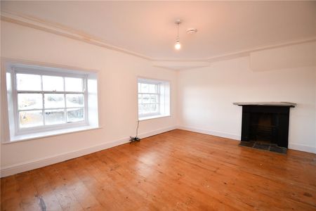 Hamilton Square, CH41 5BL, Birkenhead - Photo 3