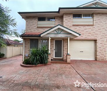 2/6 Lang Road, Casula NSW 2170 - Photo 6