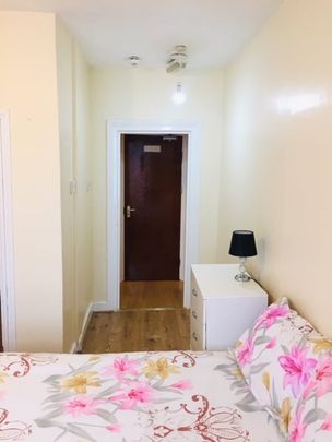 Studio Flat, Green Lanes, N8 - Photo 1