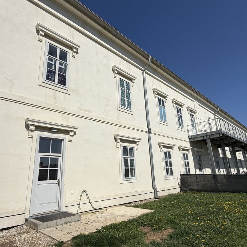 3-Zimmer Gartenwohnung! Residieren im Schloss - Photo 1