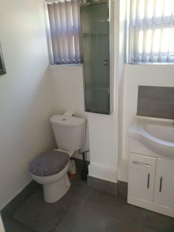 4 bedroom house share to rent - Photo 2