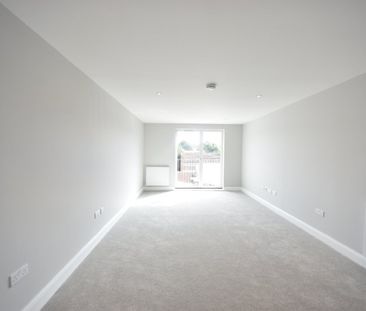 Wycombe Lane, Wooburn Green, High Wycombe,HP10 - Photo 2