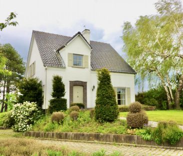 Charmante villa met 3 slpks, ondergrondse garage & tuin voor 1.025 ... - Photo 2