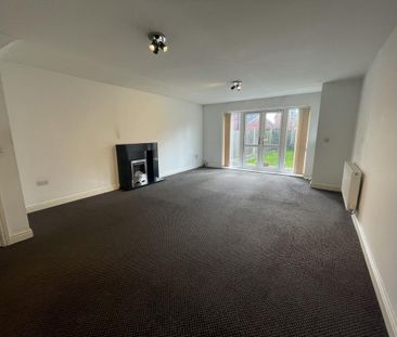 4 bedroom townhouse to rent - Photo 5
