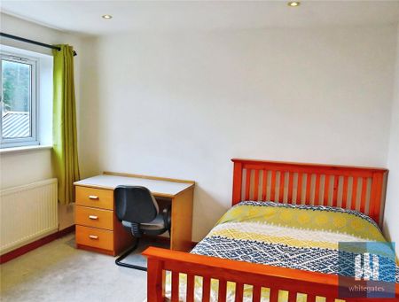 5 bedroom detached house to rent - Photo 3