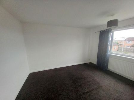 3 bedroom terraced house to rent - Photo 2