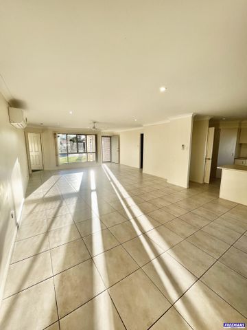 Lovely 4 Bedroom Family Home - Photo 3