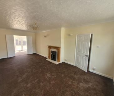 3 bedroom property to rent - Photo 3