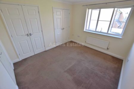 Price £1,500 pcm - Available 05/02/2026 - Unfurnished - Photo 3