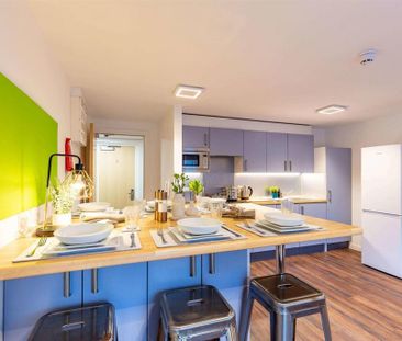 1 bedroom in a flat share to rent - Photo 5