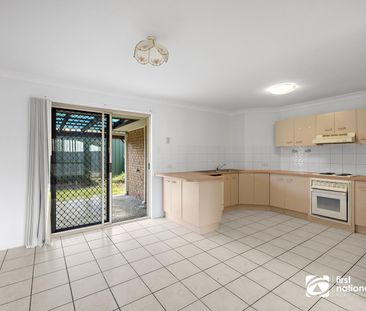 NEWLY PAINTED CHARMING 3 BEDROOM UNIT IN CAPALABA - Photo 3