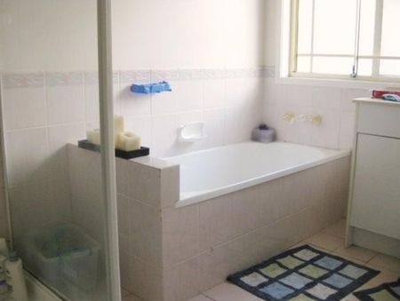 50 McKinley Street, Eagleby QLD 4207 - House For Rent | Domain - Photo 5