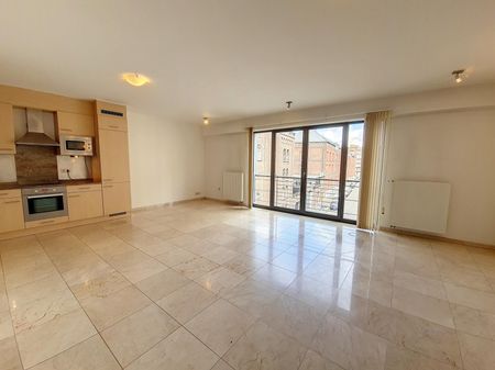 Lumineux & Moderne | Quartier Sainte-Catherine appartement deux chambres - Photo 3