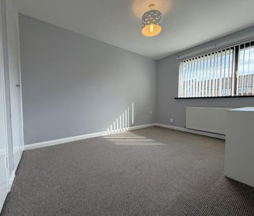 43 Portlee Walk, Antrim, BT41 1EL - Photo 5