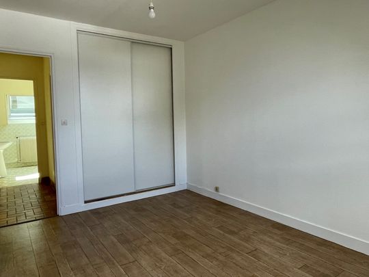 Location Appartement 2 pièces 66m² ST BENOIT SUR LOIRE 45730 - Photo 1