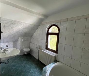 Herrliche 3-Zimmer Wohnung im historischen Altbau mit Blick auf die... - Foto 2