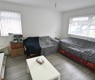 1 bed flat to rent in Vega Road, Bushey, WD23 - Photo 1