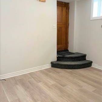 1 bed, 1 bath Apartment Danforth. 2 min walk to Greenwood subway - Photo 4