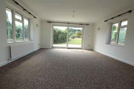 2 bedroom bungalow to rent - Photo 5