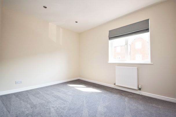 2 bedroom flat to rent, - Photo 1