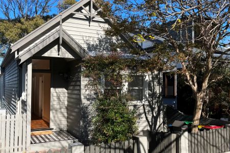 Character filled family home in lifestyle location - Photo 2