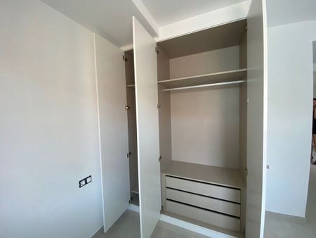 3 room luxury Apartment for rent in Valencia, Spain - Photo 5