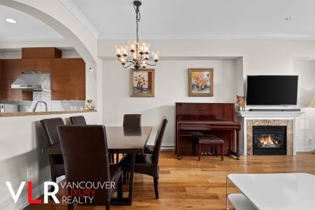 Townhouse in Vancouver West Side, BC - Photo 3