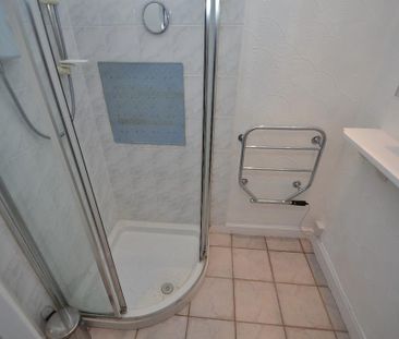 1 bedroom flat to rent - Photo 6