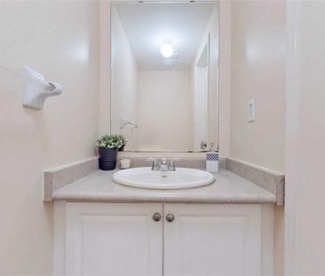 For Lease - 3256 Equestrian Crescent Unit# UPPER, Mississauga, Ontario - Photo 3