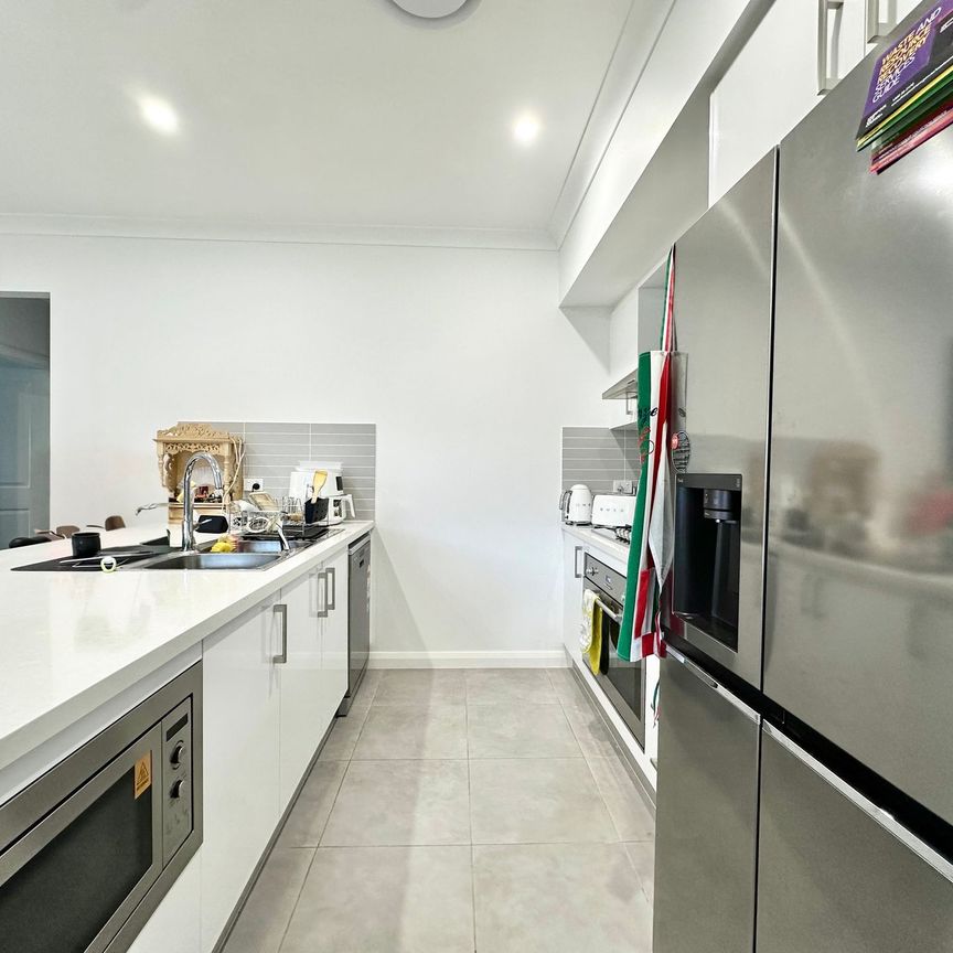 Modern Family Home in Prime Austral Location - Photo 1