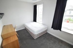 4 bedroom house share to rent - Photo 3