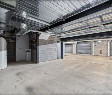 Spacious multi level living with outdoor appeal - Photo 4