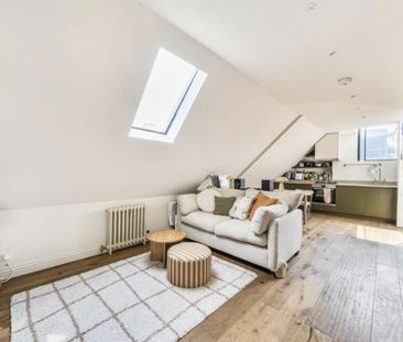 Studio to rent - Photo 1