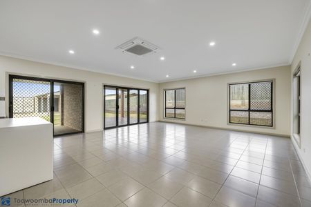 83 Highland Park Road, 4352, Meringandan West Qld - Photo 4