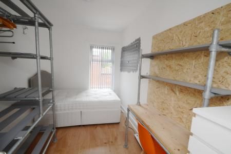 Whitby Avenue, Fallowfield, Manchester, M14 - Photo 3